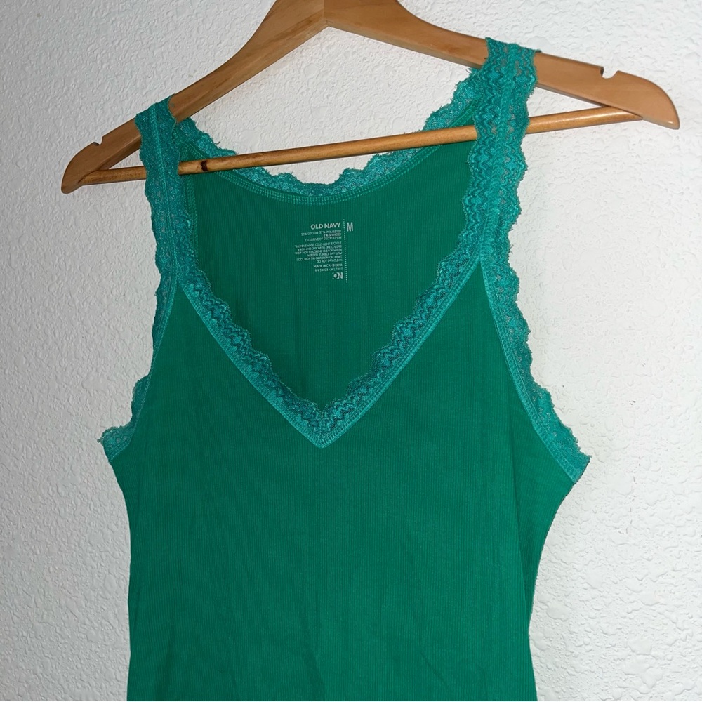 Early 2000s Y2K Old Navy Green Lace Trim Tank Top - Picture 5 of 5